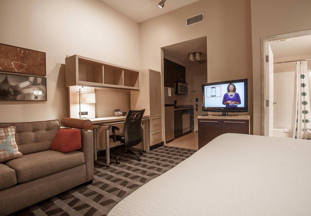 Фото TownePlace Suites Dallas DeSoto