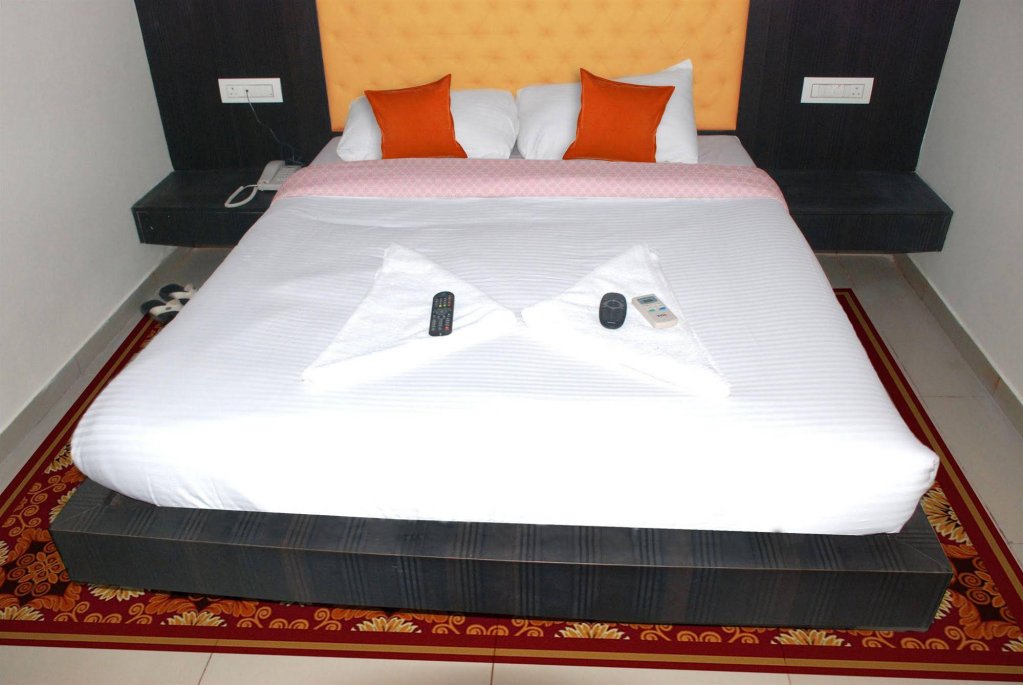 Фото Oyo 7148 Adore Inn