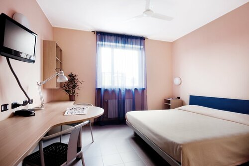 Гостиница La Cordata Accommodation - Zumbini 6 в Милане