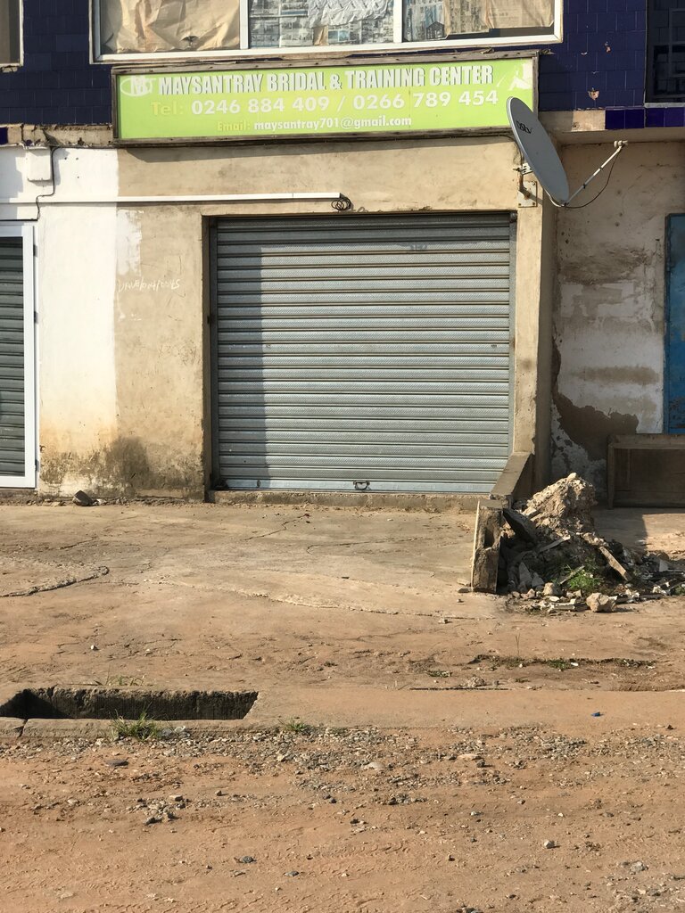 Training of masters for beauty salons May Sanitary Bridal & Training Centre, Accra, photo