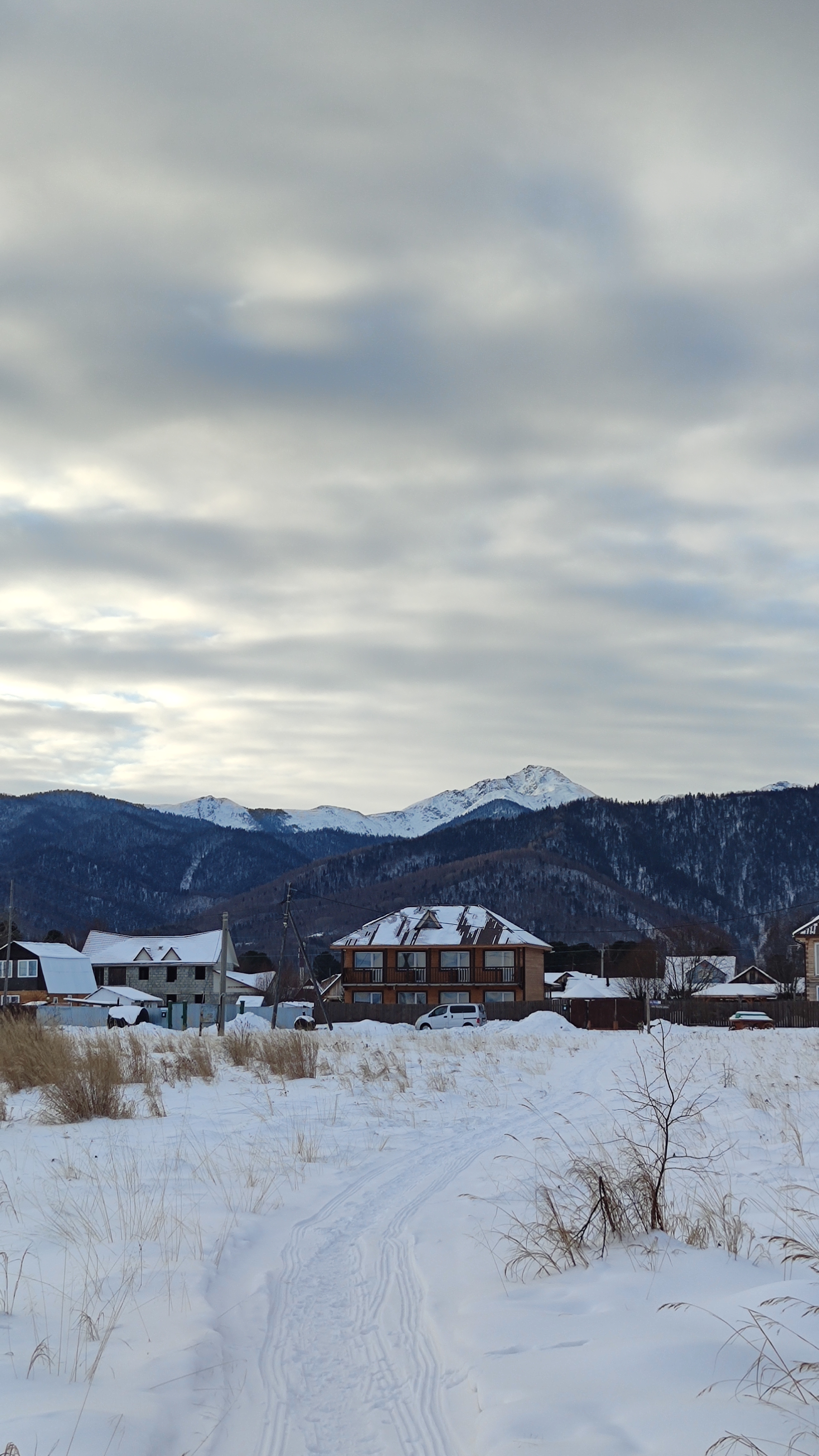 Фото Домик у озера