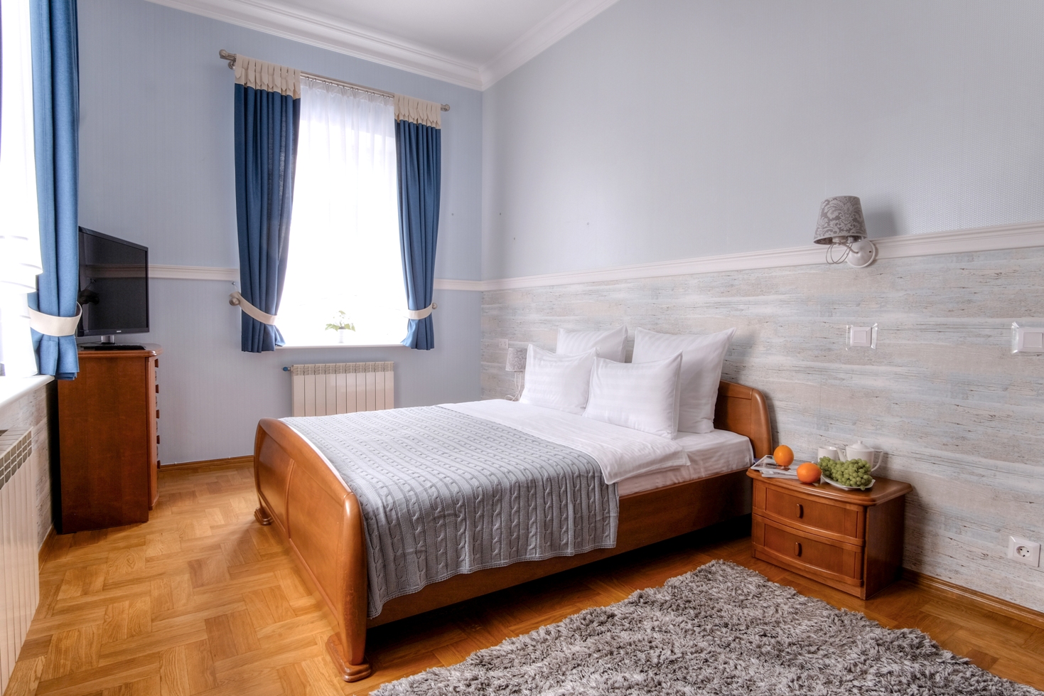 Фото отеля 1