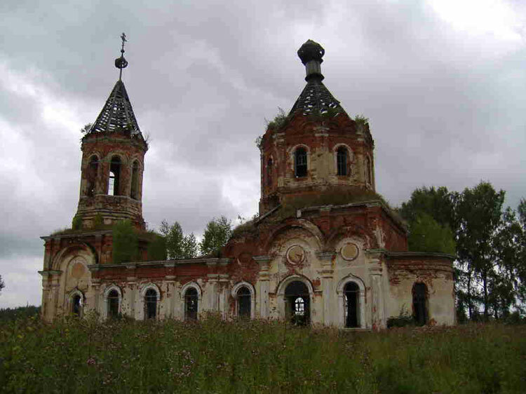 Церковь Живоначальной Троицы Карачев