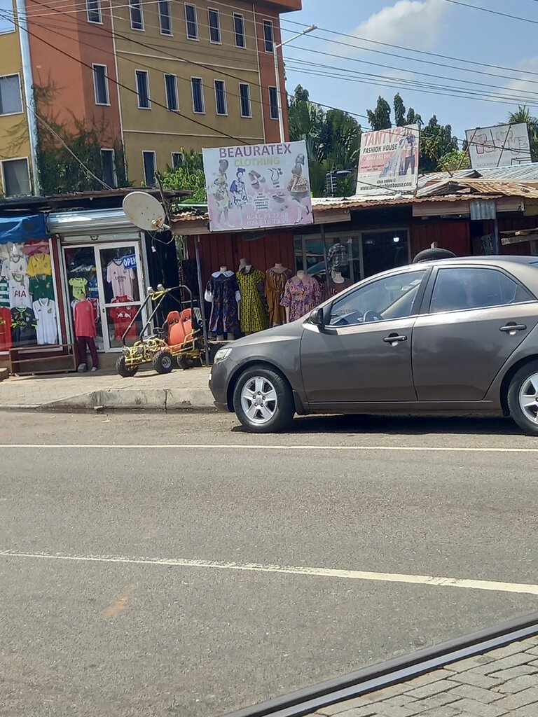 Bar, pub Besuratex, Accra, photo
