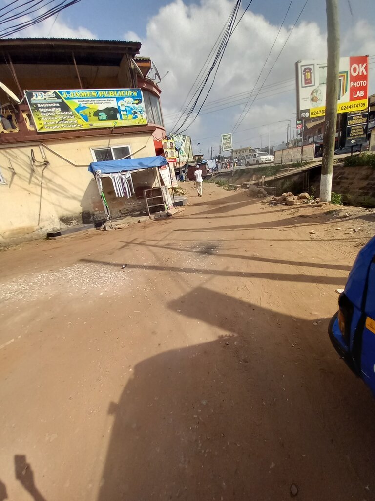 Newsagents J James Publications, Accra, photo