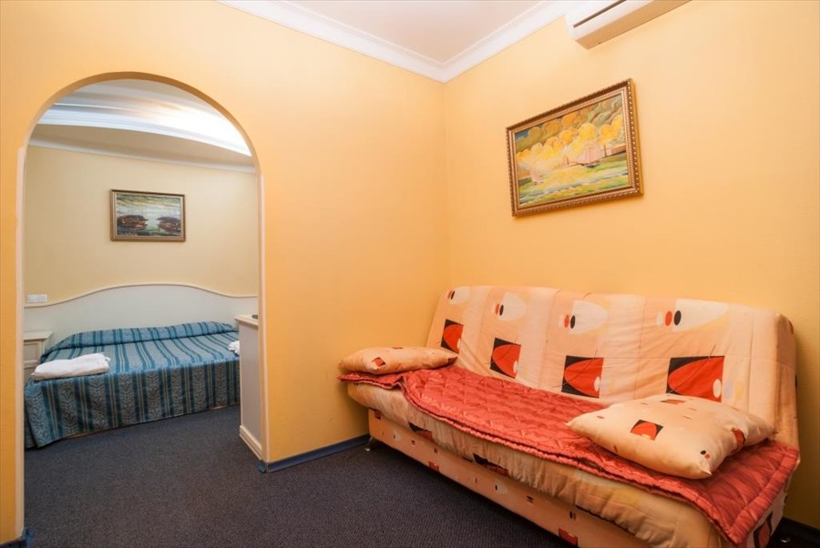 Фото отеля 2