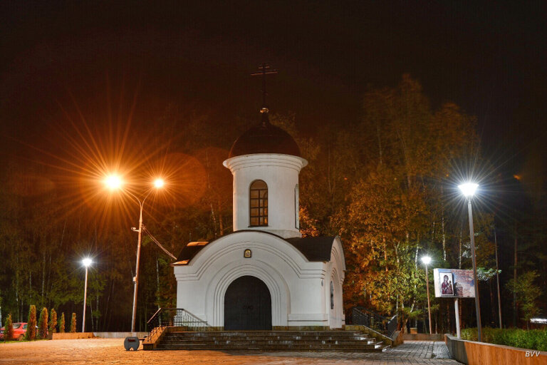 Chapel, memorial cross Chasovnya Ikony Bozhiyey Materi Smolenskaya na 70-m km Minskogo shosse, Moscow and Moscow Oblast, photo
