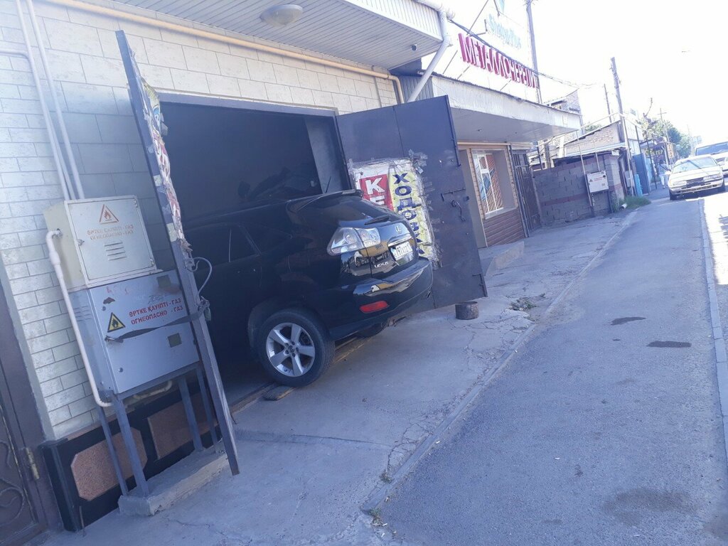 Engine repairs Workshop, Chimkent, photo