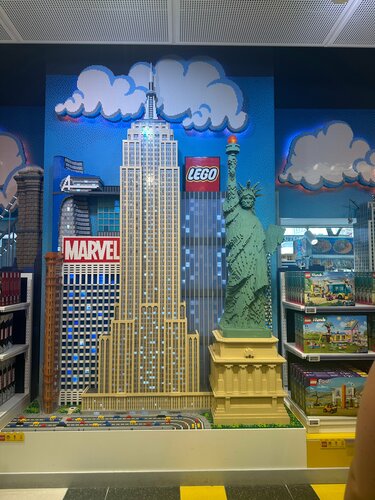 LEGO  NYC Shopping at Rock Center