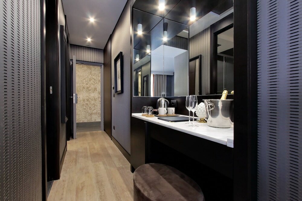 Фото Helmirage Piazza Di Spagna Suite