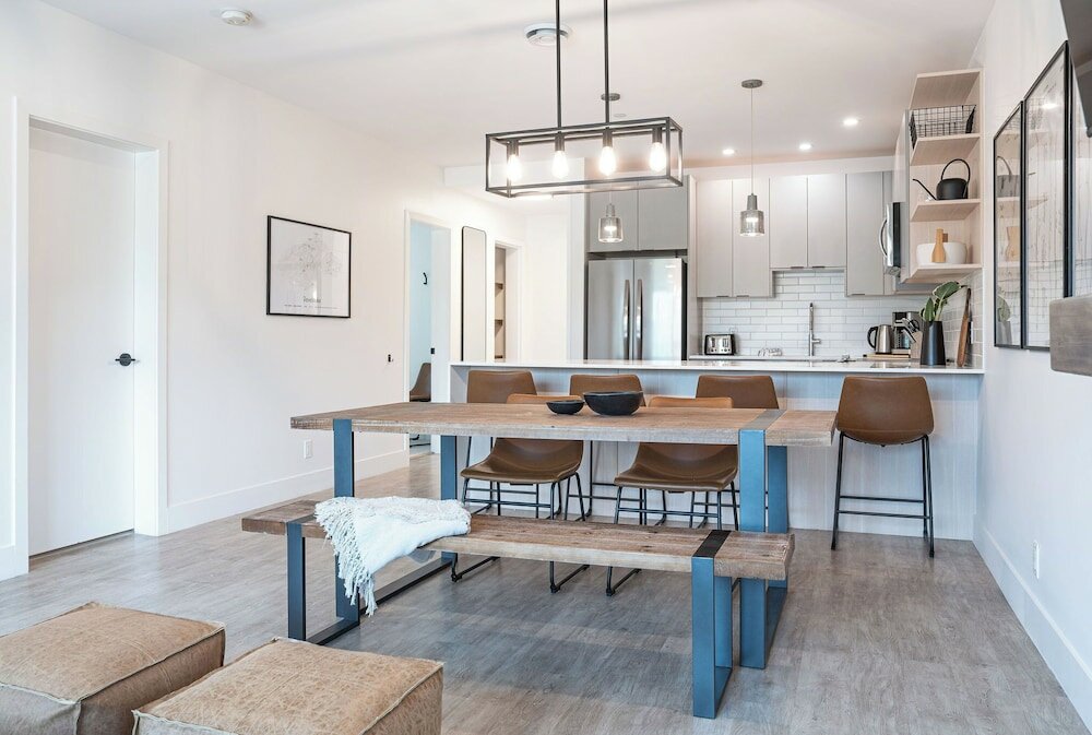 Фото Glades and Green by Revelstoke Vacations