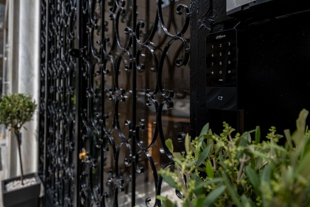 Фото Elia Didotou City Apartments