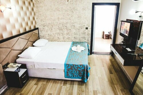 Гостиница Bir Butik Hotel в Муратпаше