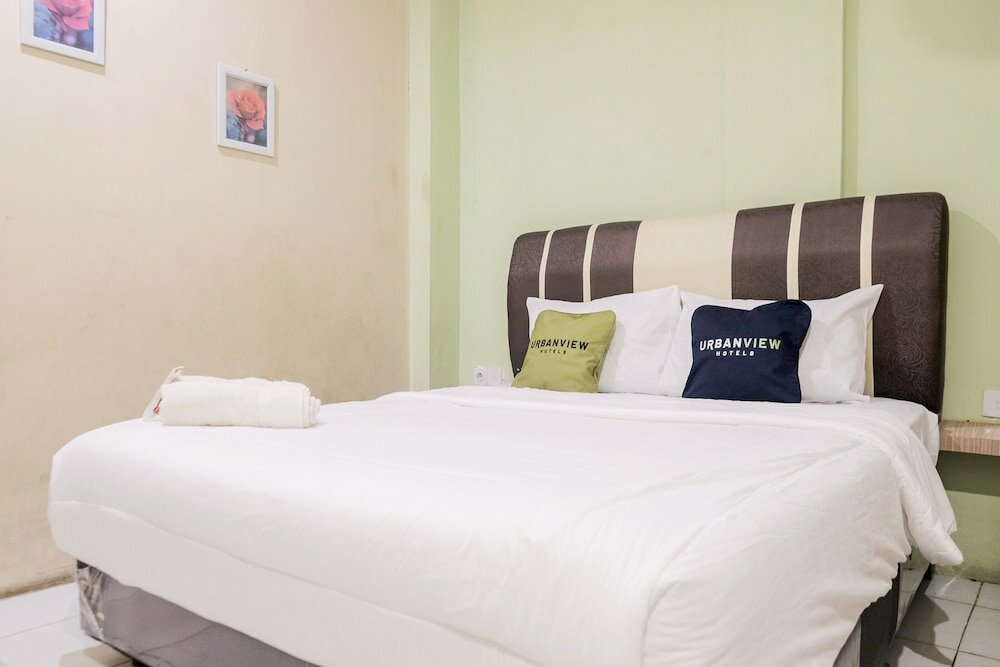 Фото Urbanview Hotel Ta Ke Jelutung Jambi