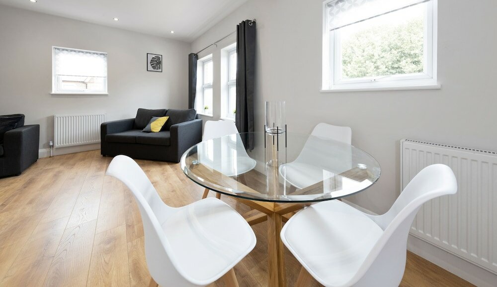 Фото Brand New Unique 2 Bedroom Apartment