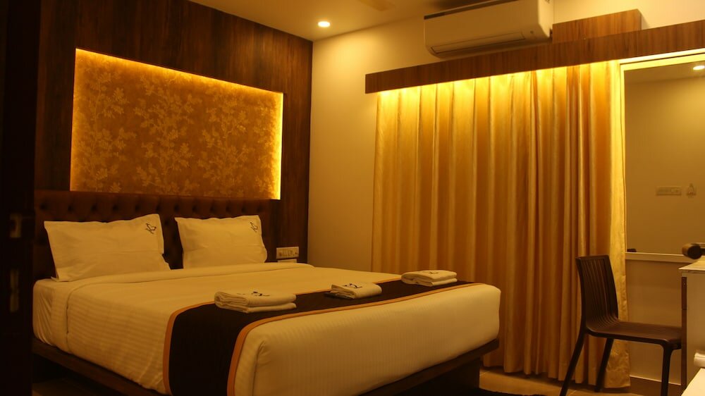 Фото Hotel Idhaya