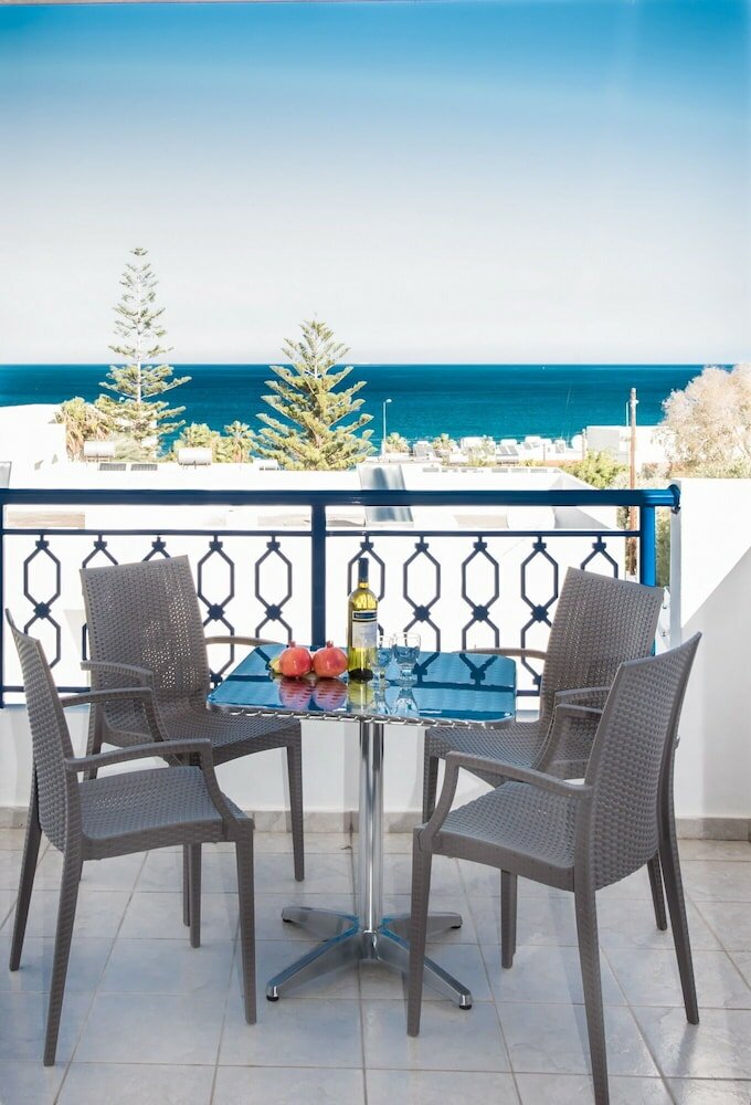 Фото Sunshine Seaside Hotel