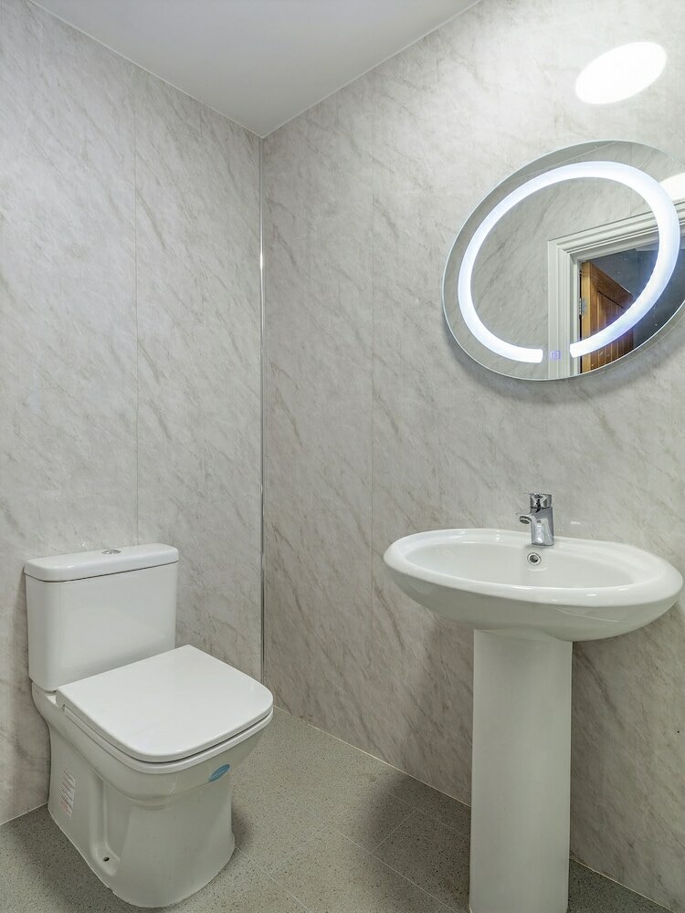 Фото Oyo Townhouse Apollo, Hyde Park