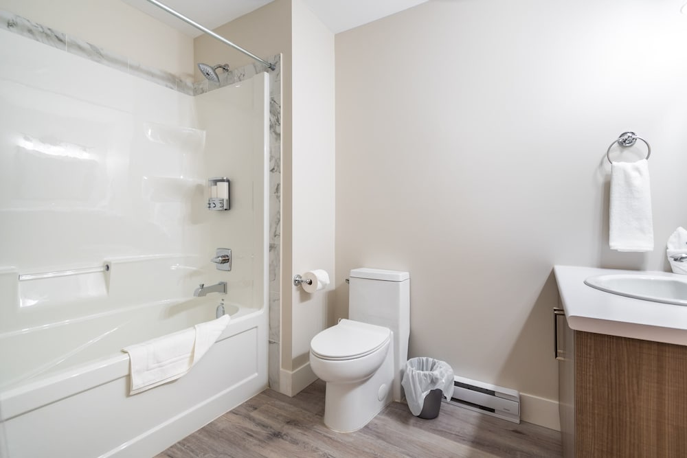 Фото Pathfinder Camp Resorts Agassiz