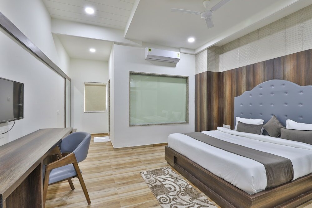 Фото Hotel Sr Regency