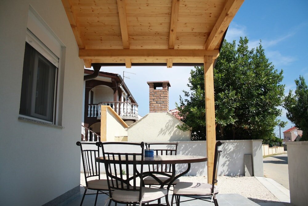 Фото Lovely holiday house Elenna