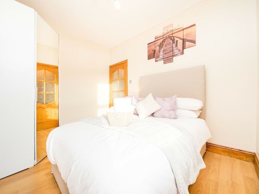 Фото Lt The Gate House