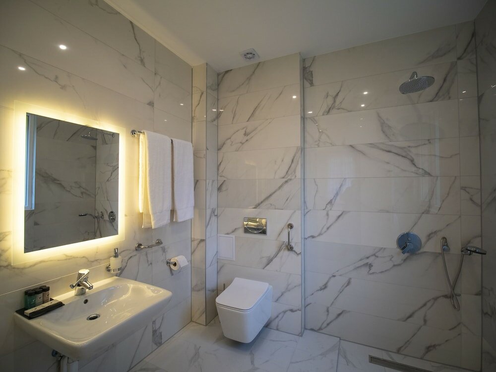 Фото The Moon Boutique Hotel