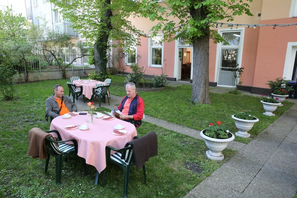 Фото Garten - & Kunsthotels Gabriel