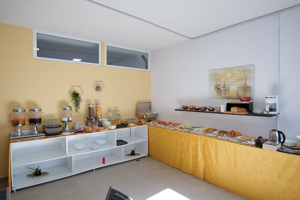 Фото Shark Hotel