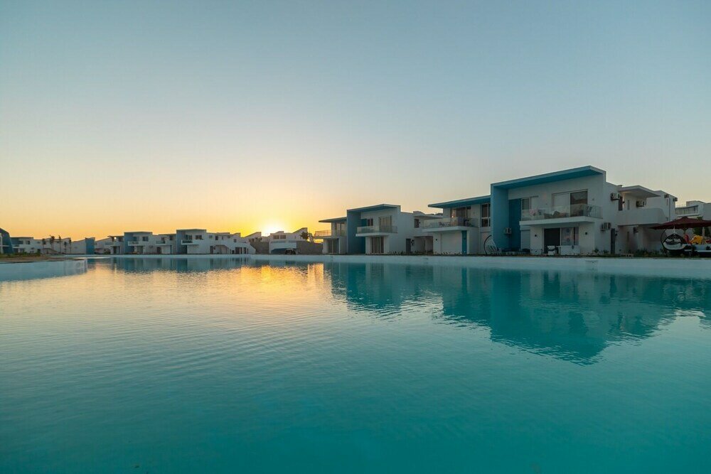 Фото Amazing 2 bedroom in fouka bay 6a102