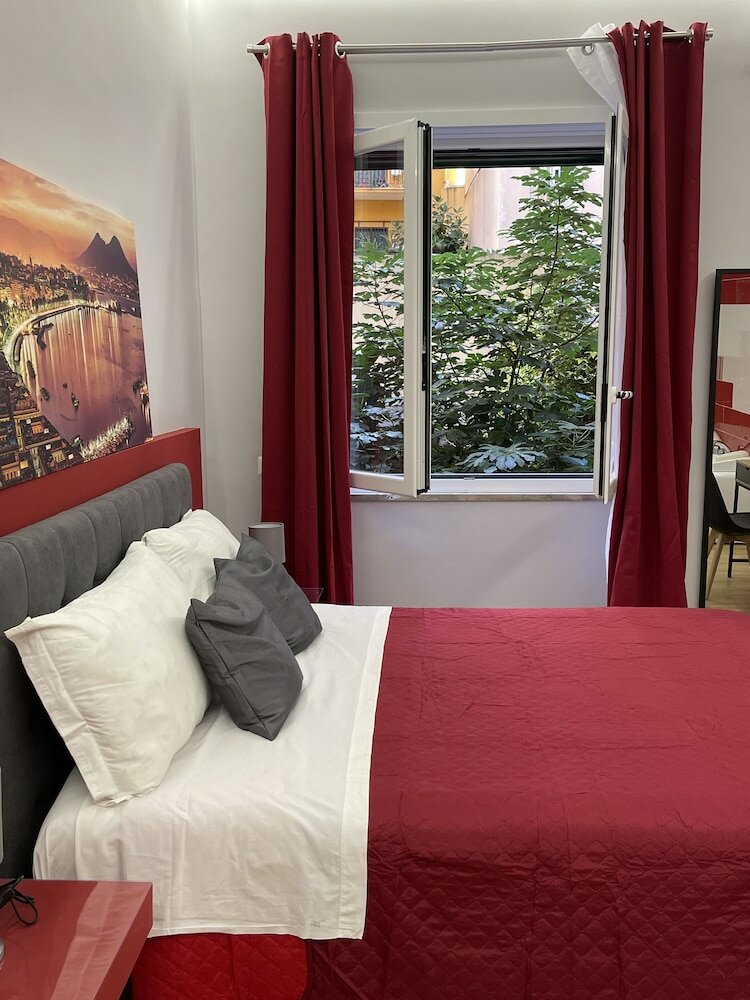 Фото Vomero Suite and deluxe room