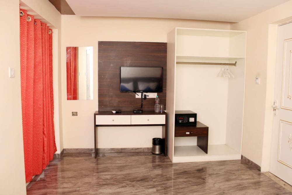 Фото Alegria Whitehouse Mambakkam