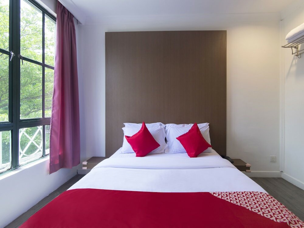 Фото Oyo 1045 Azimuth Hotel