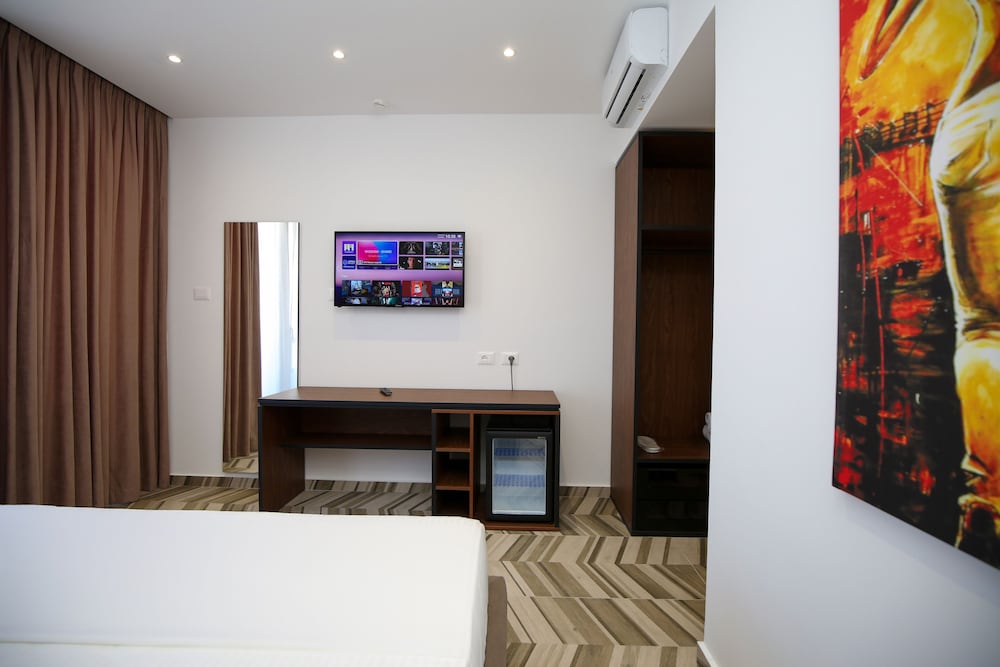 Фото Sea & Sand Hotel