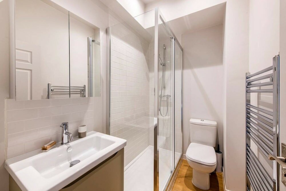 Фото Cosy and Bright 1 Bed Apartment in Pimlico