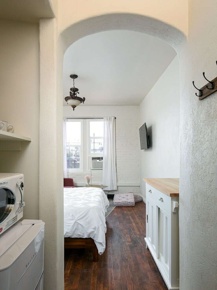 Фото Cdc Cleaning Standard! Studio Near Hollywood