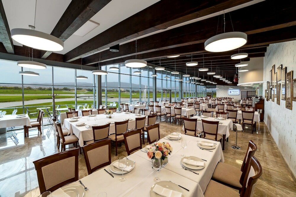 Фото Theodora Golf Club