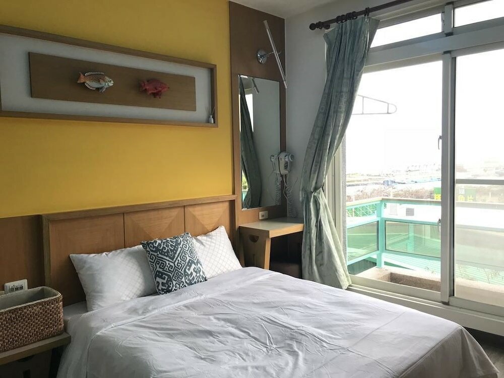 Фото Hjs Guest House