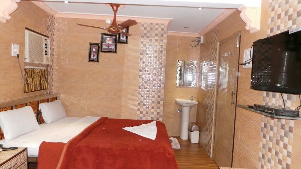 Фото Hotel Shadab Palace