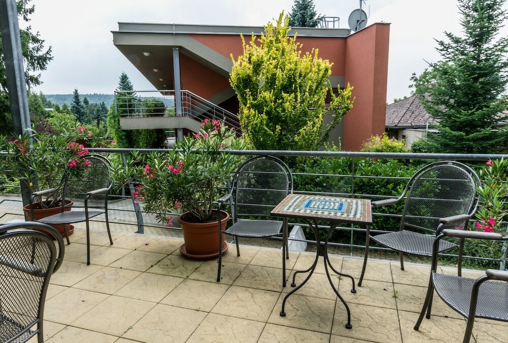 Фото Hotel Pavilon