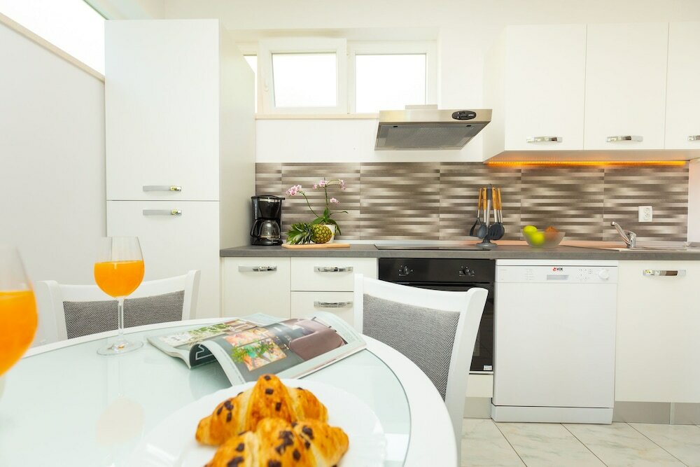 Фото Summer Chill Apartment 3