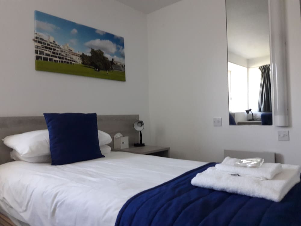 Фото Broadview Hotel