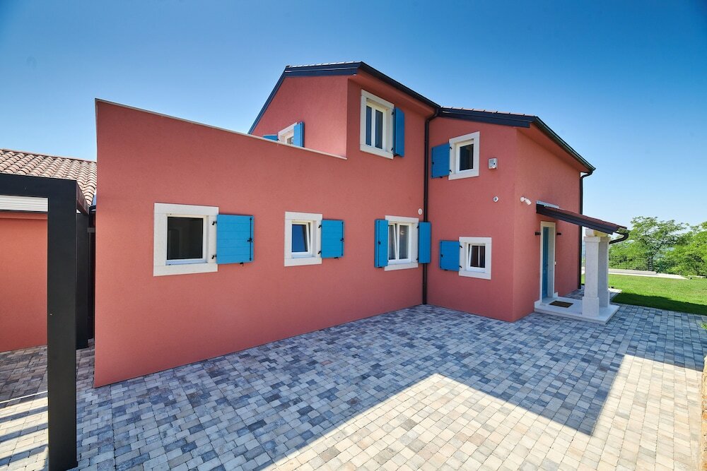 Фото Rainis Hill Top Villa