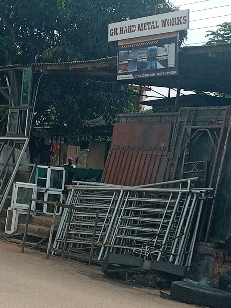 Metalware Gk hard metal works, Accra, photo