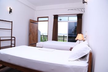 Фото Serene Park Hotel