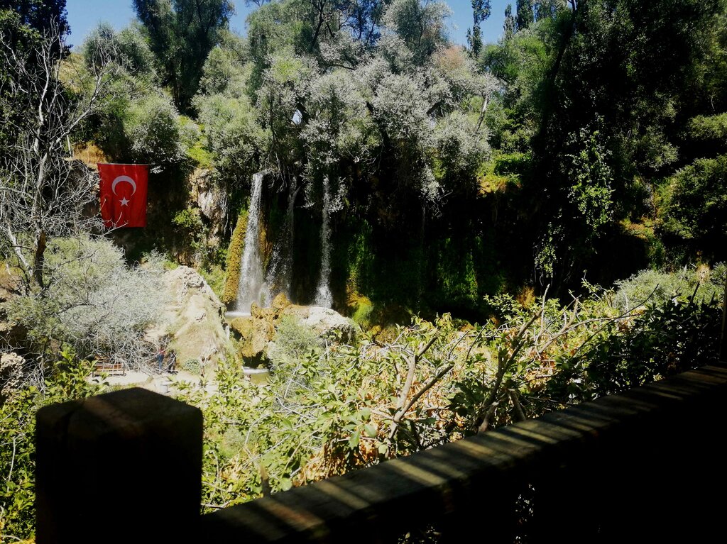 Nature Syzyrsky Waterfall, Gemerek, photo