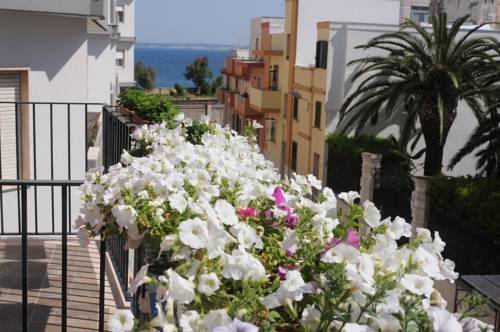 Фото Hotel L'Uomo e il Mare