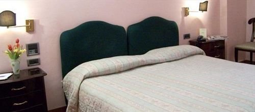 Фото Hotel Poledrini