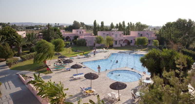 Фото Roselands Hotel Bungalows