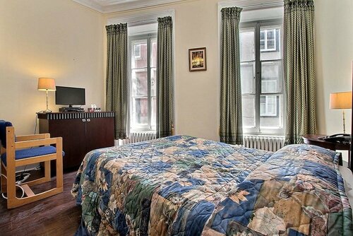 Гостиница Hotel Manoir des Remparts в Квебеке